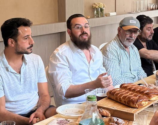 Prier et étudier au Beth Habad